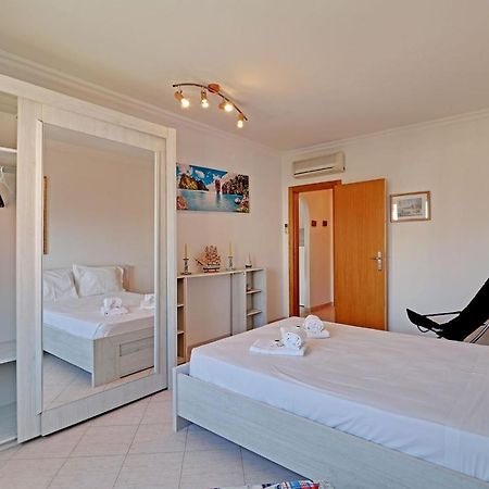 Armacao De Pera Central By Homing Exterior photo